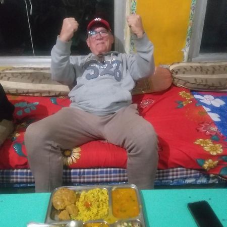 فندق دار ضيافة ميلك مان بوشكار المظهر الخارجي الصورة